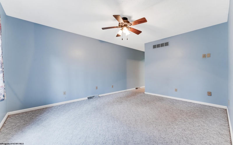 54 Lakeside Road, Terra Alta, West Virginia 26764, 2 Bedrooms Bedrooms, 6 Rooms Rooms,2 BathroomsBathrooms,Single Family Detached,For Sale,Lakeside,10159278