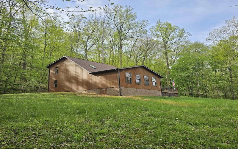 54 Lakeside Road, Terra Alta, West Virginia 26764, 2 Bedrooms Bedrooms, 6 Rooms Rooms,2 BathroomsBathrooms,Single Family Detached,For Sale,Lakeside,10159278