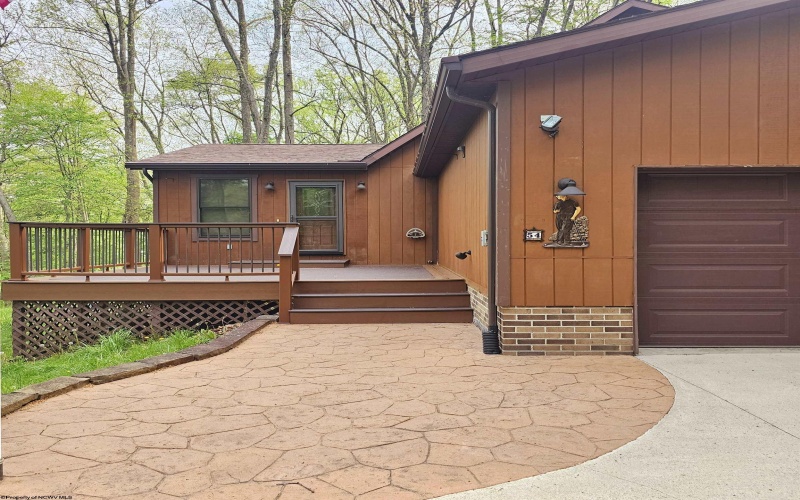 54 Lakeside Road, Terra Alta, West Virginia 26764, 2 Bedrooms Bedrooms, 6 Rooms Rooms,2 BathroomsBathrooms,Single Family Detached,For Sale,Lakeside,10159278