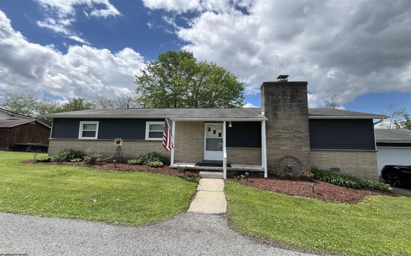 235 Hickory Drive, Elkins, West Virginia 26241, 3 Bedrooms Bedrooms, 9 Rooms Rooms,2 BathroomsBathrooms,Single Family Detached,For Sale,Hickory,10159300