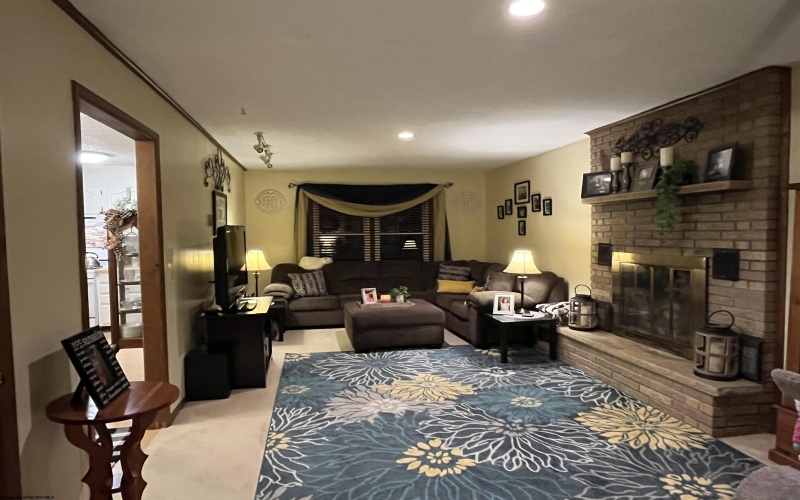 235 Hickory Drive, Elkins, West Virginia 26241, 3 Bedrooms Bedrooms, 9 Rooms Rooms,2 BathroomsBathrooms,Single Family Detached,For Sale,Hickory,10159300