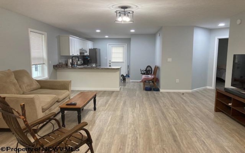 139 Montgomery Road, Weston, West Virginia 26452, 3 Bedrooms Bedrooms, 6 Rooms Rooms,2 BathroomsBathrooms,Single Family Detached,For Sale,Montgomery,10159299