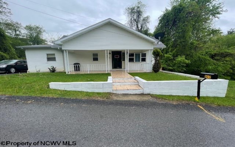 907 Ogden Avenue Extension, Fairmont, West Virginia 26554, 2 Bedrooms Bedrooms, 5 Rooms Rooms,1 BathroomBathrooms,Single Family Detached,For Sale,Ogden Avenue,10159309