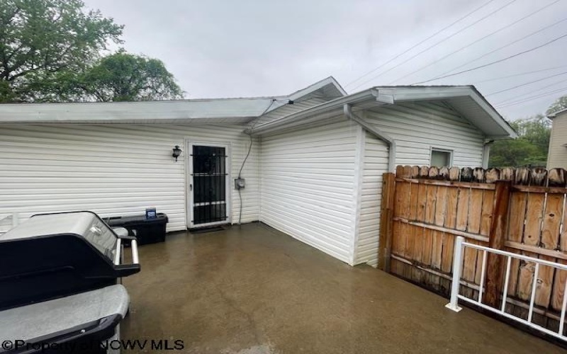907 Ogden Avenue Extension, Fairmont, West Virginia 26554, 2 Bedrooms Bedrooms, 5 Rooms Rooms,1 BathroomBathrooms,Single Family Detached,For Sale,Ogden Avenue,10159309