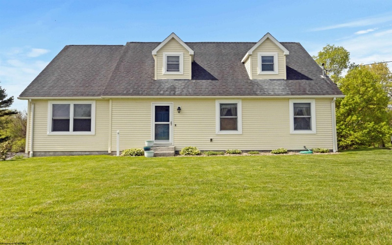 112 View Street, Kingwood, West Virginia 26537, 3 Bedrooms Bedrooms, 10 Rooms Rooms,2 BathroomsBathrooms,Single Family Detached,For Sale,View,10159308