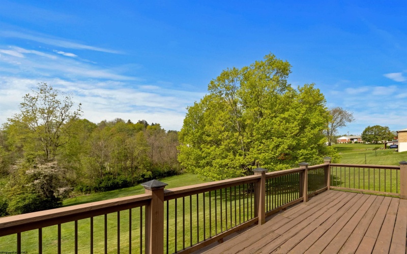 112 View Street, Kingwood, West Virginia 26537, 3 Bedrooms Bedrooms, 10 Rooms Rooms,2 BathroomsBathrooms,Single Family Detached,For Sale,View,10159308