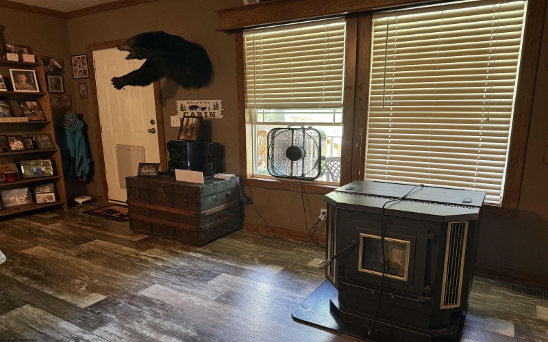 1035 Cleveland Road, Cleveland, West Virginia 26215, 3 Bedrooms Bedrooms, 7 Rooms Rooms,2 BathroomsBathrooms,Single Family Detached,For Sale,Cleveland,10159305