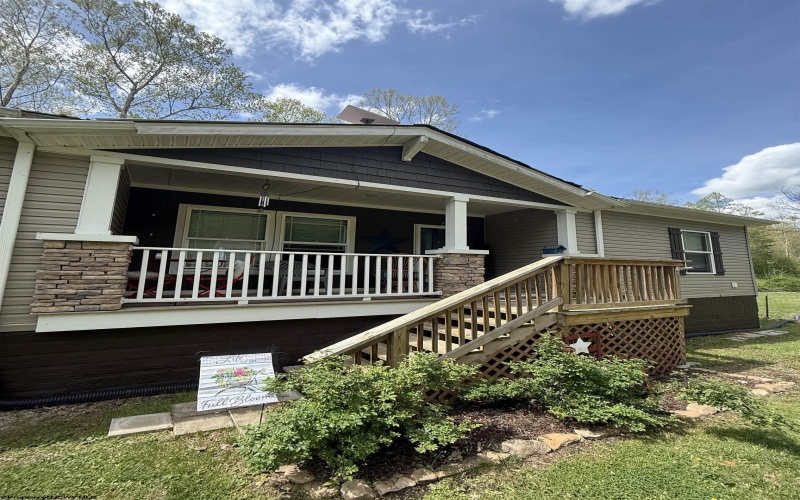 1035 Cleveland Road, Cleveland, West Virginia 26215, 3 Bedrooms Bedrooms, 7 Rooms Rooms,2 BathroomsBathrooms,Single Family Detached,For Sale,Cleveland,10159305