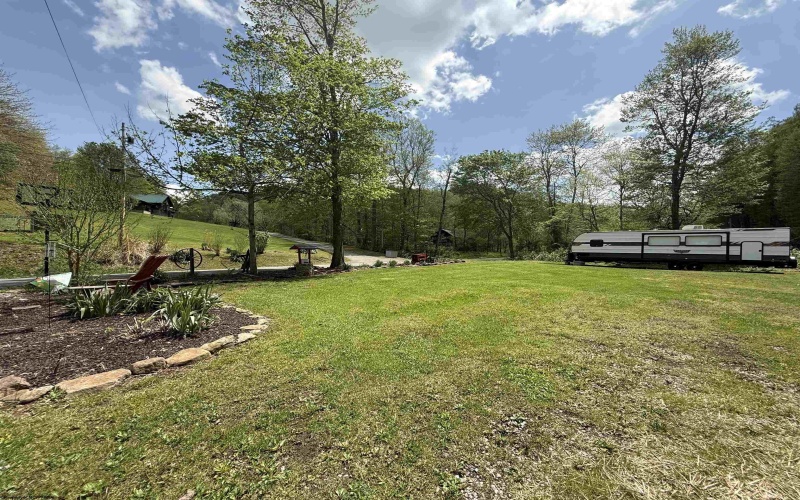 1035 Cleveland Road, Cleveland, West Virginia 26215, 3 Bedrooms Bedrooms, 7 Rooms Rooms,2 BathroomsBathrooms,Single Family Detached,For Sale,Cleveland,10159305