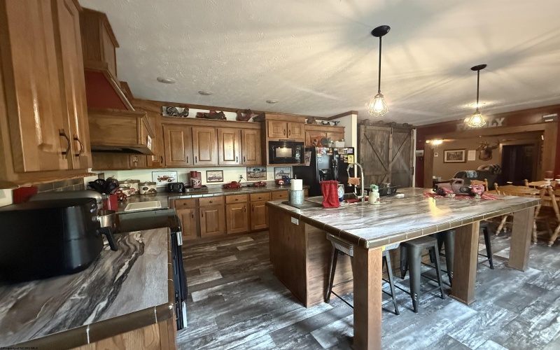1035 Cleveland Road, Cleveland, West Virginia 26215, 3 Bedrooms Bedrooms, 7 Rooms Rooms,2 BathroomsBathrooms,Single Family Detached,For Sale,Cleveland,10159305