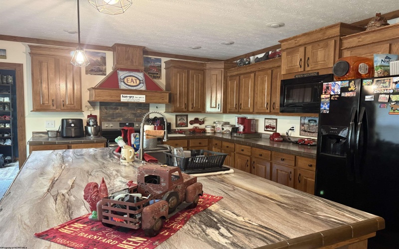 1035 Cleveland Road, Cleveland, West Virginia 26215, 3 Bedrooms Bedrooms, 7 Rooms Rooms,2 BathroomsBathrooms,Single Family Detached,For Sale,Cleveland,10159305