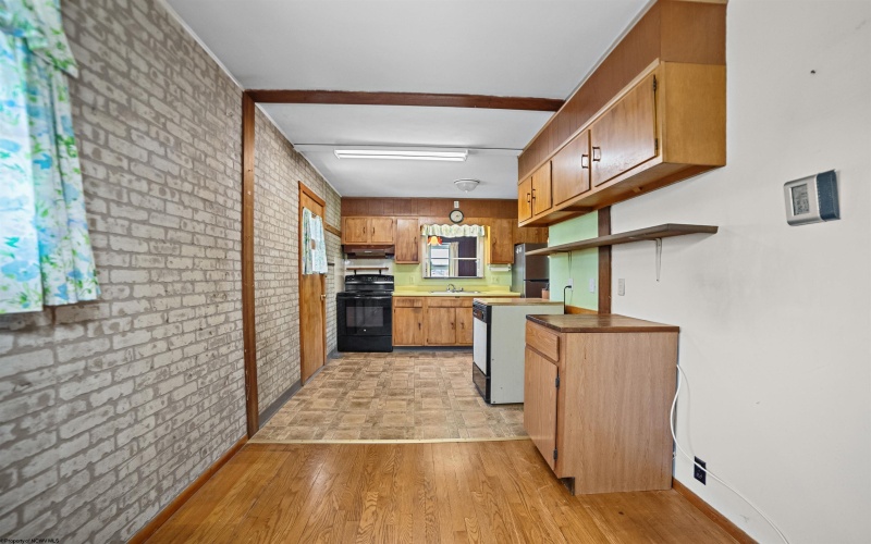 457 Kiwanis Avenue, Morgantown, West Virginia 26505, 4 Bedrooms Bedrooms, 8 Rooms Rooms,2 BathroomsBathrooms,Single Family Detached,For Sale,Kiwanis,10159301