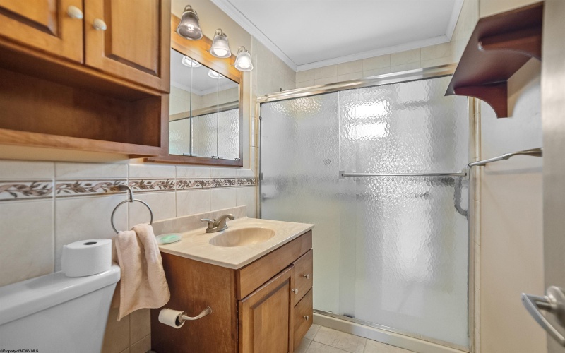 457 Kiwanis Avenue, Morgantown, West Virginia 26505, 4 Bedrooms Bedrooms, 8 Rooms Rooms,2 BathroomsBathrooms,Single Family Detached,For Sale,Kiwanis,10159301