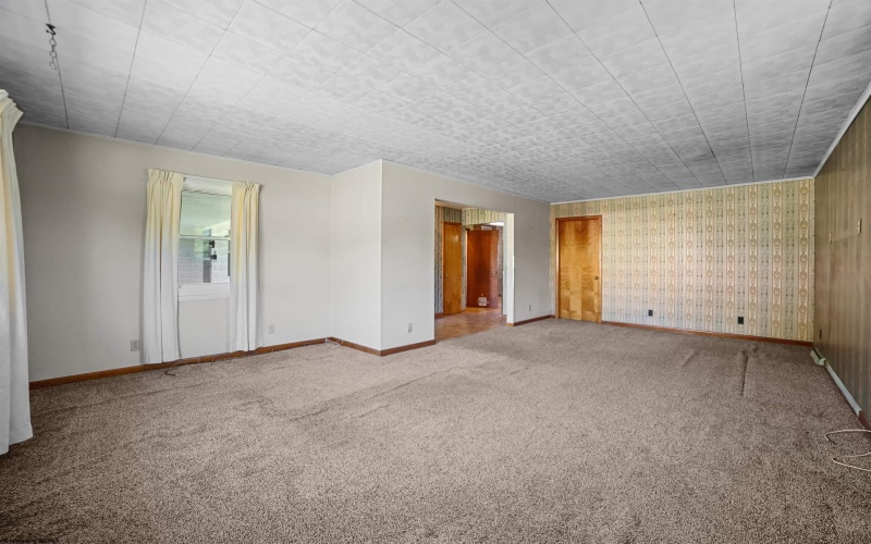 457 Kiwanis Avenue, Morgantown, West Virginia 26505, 4 Bedrooms Bedrooms, 8 Rooms Rooms,2 BathroomsBathrooms,Single Family Detached,For Sale,Kiwanis,10159301