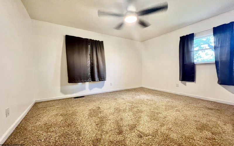 502 Hayhurst Street, Rivesville, West Virginia 26588, 3 Bedrooms Bedrooms, 5 Rooms Rooms,1 BathroomBathrooms,Single Family Detached,For Sale,Hayhurst,10159315