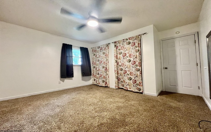502 Hayhurst Street, Rivesville, West Virginia 26588, 3 Bedrooms Bedrooms, 5 Rooms Rooms,1 BathroomBathrooms,Single Family Detached,For Sale,Hayhurst,10159315