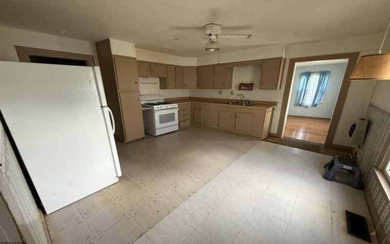 69 Woody Simmons Road, Mill Creek, West Virginia 26280, 3 Bedrooms Bedrooms, 9 Rooms Rooms,1 BathroomBathrooms,Single Family Detached,For Sale,Woody Simmons,10159332