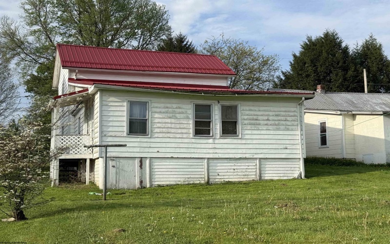 69 Woody Simmons Road, Mill Creek, West Virginia 26280, 3 Bedrooms Bedrooms, 9 Rooms Rooms,1 BathroomBathrooms,Single Family Detached,For Sale,Woody Simmons,10159332