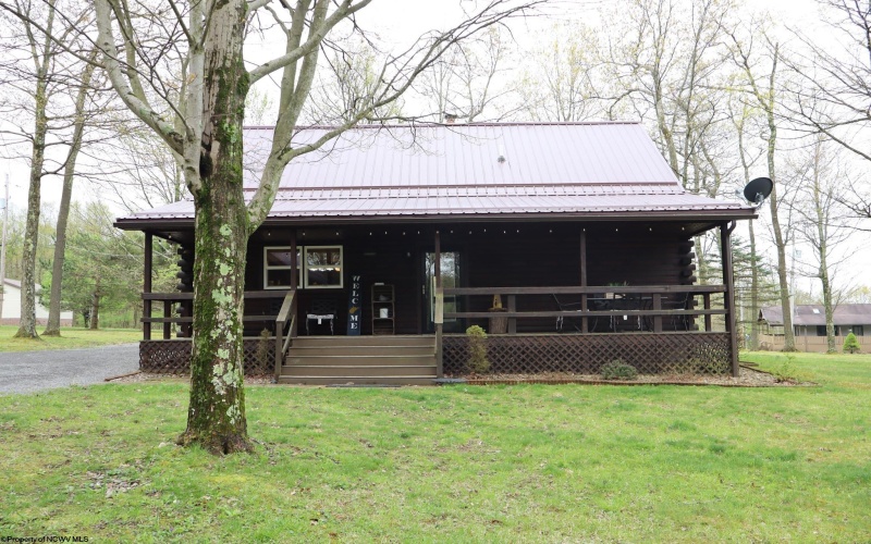 62 Imperial Woods Drive, Kingwood, West Virginia 26537, 3 Bedrooms Bedrooms, 6 Rooms Rooms,2 BathroomsBathrooms,Single Family Detached,For Sale,Imperial Woods,10159320