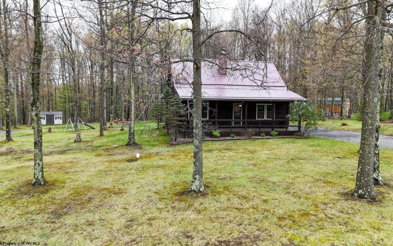 62 Imperial Woods Drive, Kingwood, West Virginia 26537, 3 Bedrooms Bedrooms, 6 Rooms Rooms,2 BathroomsBathrooms,Single Family Detached,For Sale,Imperial Woods,10159320