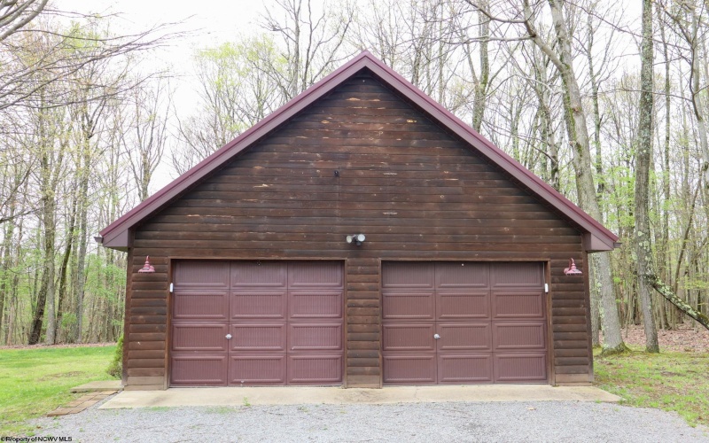 62 Imperial Woods Drive, Kingwood, West Virginia 26537, 3 Bedrooms Bedrooms, 6 Rooms Rooms,2 BathroomsBathrooms,Single Family Detached,For Sale,Imperial Woods,10159320