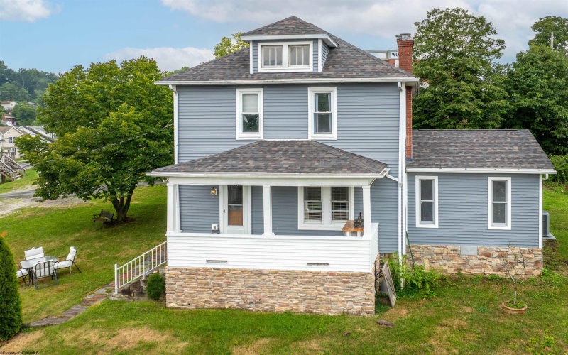 813 Richwood Avenue, Morgantown, West Virginia 26505, 4 Bedrooms Bedrooms, 7 Rooms Rooms,2 BathroomsBathrooms,Single Family Detached,For Sale,Richwood,10159322