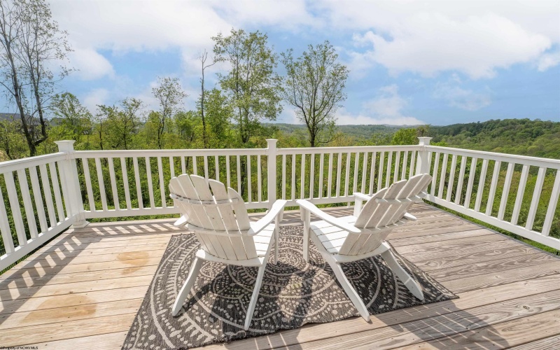 245 Charolais Circle, Fairmont, West Virginia 26554, 3 Bedrooms Bedrooms, 9 Rooms Rooms,2 BathroomsBathrooms,Single Family Detached,For Sale,Charolais,10159319