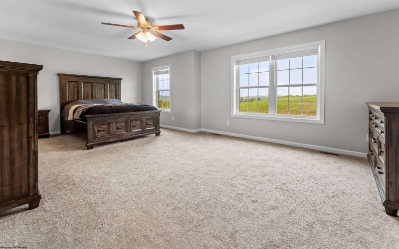 245 Charolais Circle, Fairmont, West Virginia 26554, 3 Bedrooms Bedrooms, 9 Rooms Rooms,2 BathroomsBathrooms,Single Family Detached,For Sale,Charolais,10159319
