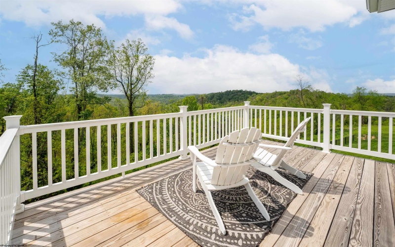 245 Charolais Circle, Fairmont, West Virginia 26554, 3 Bedrooms Bedrooms, 9 Rooms Rooms,2 BathroomsBathrooms,Single Family Detached,For Sale,Charolais,10159319