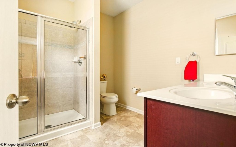 196 Salisbury Circle, Bridgeport, West Virginia 26330, 3 Bedrooms Bedrooms, 2020 Rooms Rooms,3 BathroomsBathrooms,Single Family Detached,For Sale,Salisbury,10159323