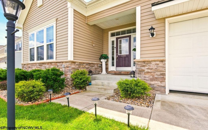 196 Salisbury Circle, Bridgeport, West Virginia 26330, 3 Bedrooms Bedrooms, 2020 Rooms Rooms,3 BathroomsBathrooms,Single Family Detached,For Sale,Salisbury,10159323