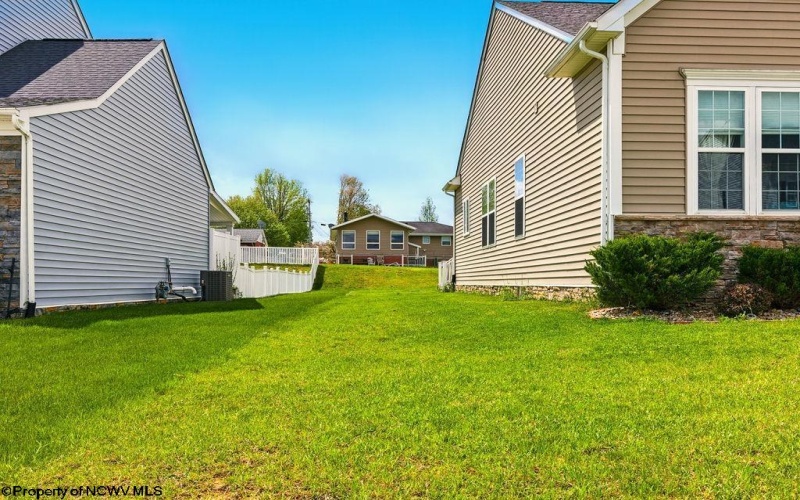 196 Salisbury Circle, Bridgeport, West Virginia 26330, 3 Bedrooms Bedrooms, 2020 Rooms Rooms,3 BathroomsBathrooms,Single Family Detached,For Sale,Salisbury,10159323