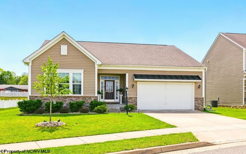 196 Salisbury Circle, Bridgeport, West Virginia 26330, 3 Bedrooms Bedrooms, 2020 Rooms Rooms,3 BathroomsBathrooms,Single Family Detached,For Sale,Salisbury,10159323