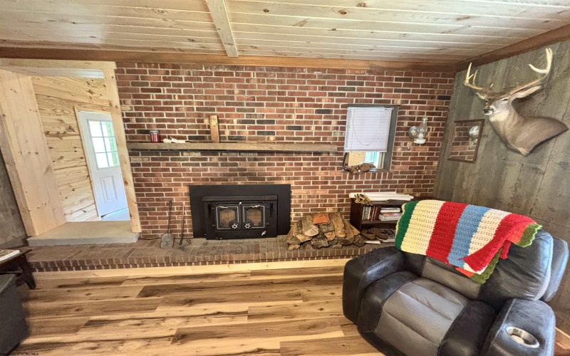 194 Mountaineer Road, Glady, West Virginia 26268, 3 Bedrooms Bedrooms, 6 Rooms Rooms,1 BathroomBathrooms,Single Family Detached,For Sale,Mountaineer,10159318