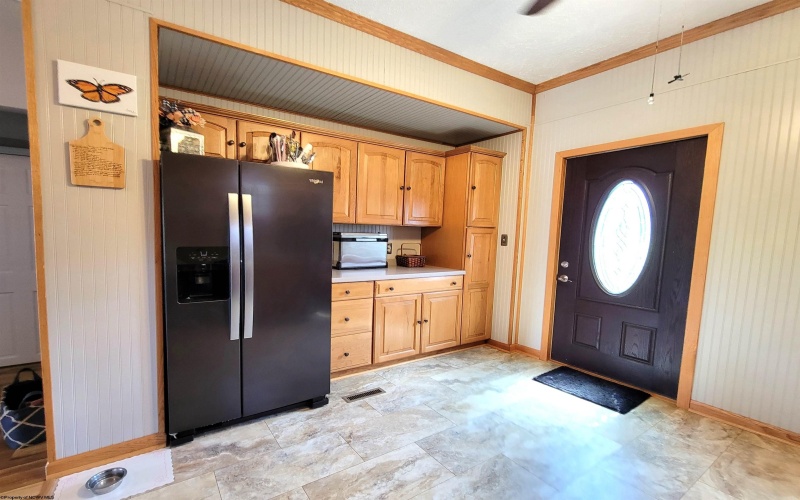 402 Fowler Avenue, Clarksburg, West Virginia 26301, 3 Bedrooms Bedrooms, 4 Rooms Rooms,1 BathroomBathrooms,Single Family Detached,For Sale,Fowler,10159325