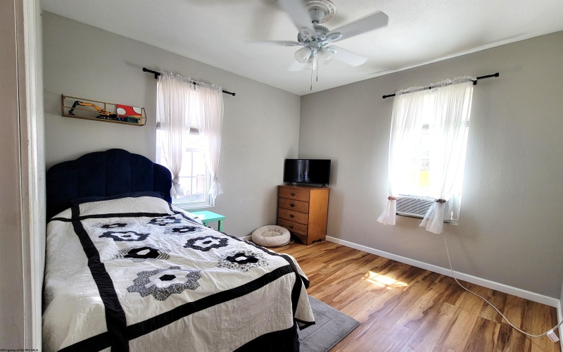 402 Fowler Avenue, Clarksburg, West Virginia 26301, 3 Bedrooms Bedrooms, 4 Rooms Rooms,1 BathroomBathrooms,Single Family Detached,For Sale,Fowler,10159325
