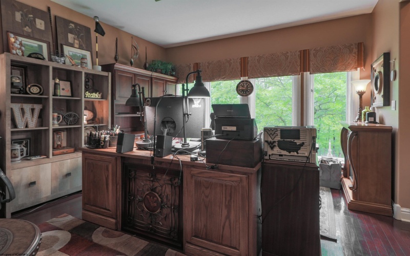 4759 Ridgetop Drive, Morgantown, West Virginia 26508, 5 Bedrooms Bedrooms, 13 Rooms Rooms,4 BathroomsBathrooms,Single Family Detached,For Sale,Ridgetop,10159336