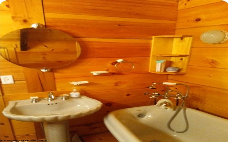93 TIMMONS Road, Independence, West Virginia 26374-0000, 3 Bedrooms Bedrooms, 6 Rooms Rooms,2 BathroomsBathrooms,Single Family Detached,For Sale,TIMMONS,10159333