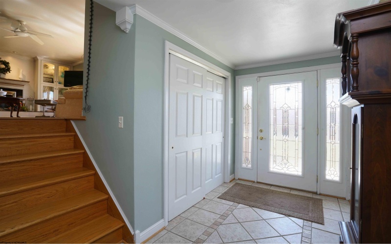 220 Meadow View Drive, Bridgeport, West Virginia 26330, 4 Bedrooms Bedrooms, 10 Rooms Rooms,3 BathroomsBathrooms,Single Family Detached,For Sale,Meadow View,10157704
