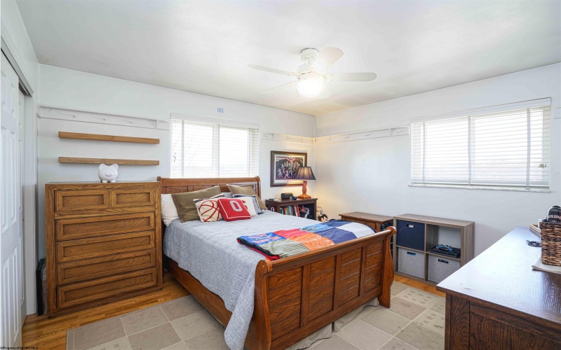 220 Meadow View Drive, Bridgeport, West Virginia 26330, 4 Bedrooms Bedrooms, 10 Rooms Rooms,3 BathroomsBathrooms,Single Family Detached,For Sale,Meadow View,10157704
