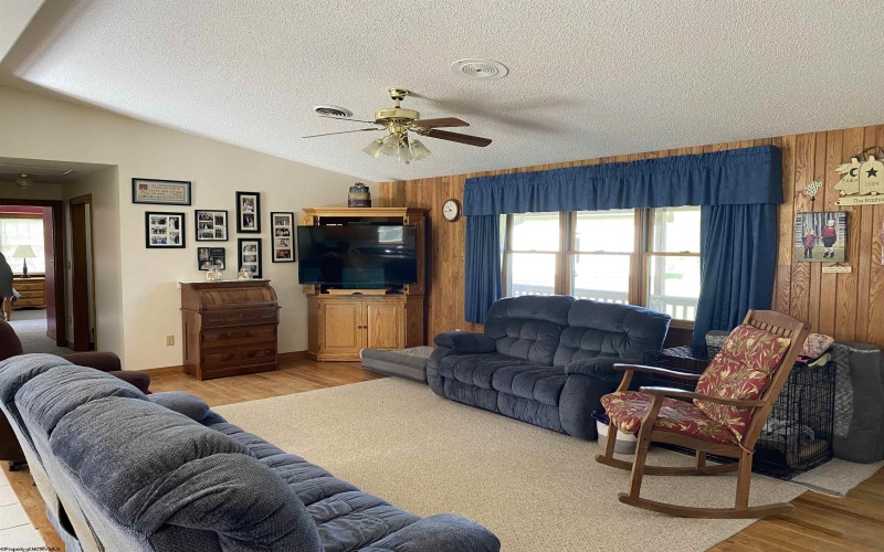133 Potterstone Road, Buckhannon, West Virginia 26201-4033, 4 Bedrooms Bedrooms, 8 Rooms Rooms,3 BathroomsBathrooms,Single Family Detached,For Sale,Potterstone,10159342