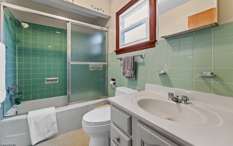 1060 Takoma Street, Morgantown, West Virginia 26505, 3 Bedrooms Bedrooms, 6 Rooms Rooms,1 BathroomBathrooms,Single Family Detached,For Sale,Takoma,10159350
