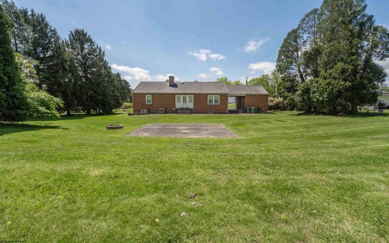 1060 Takoma Street, Morgantown, West Virginia 26505, 3 Bedrooms Bedrooms, 6 Rooms Rooms,1 BathroomBathrooms,Single Family Detached,For Sale,Takoma,10159350