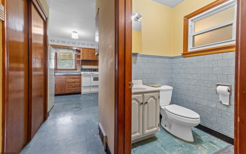1060 Takoma Street, Morgantown, West Virginia 26505, 3 Bedrooms Bedrooms, 6 Rooms Rooms,1 BathroomBathrooms,Single Family Detached,For Sale,Takoma,10159350