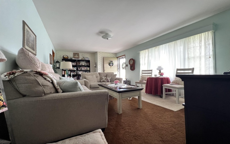 113 Buffalo Avenue, Fairmont, West Virginia 26554, 2 Bedrooms Bedrooms, 6 Rooms Rooms,2 BathroomsBathrooms,Single Family Detached,For Sale,Buffalo,10159345
