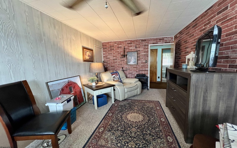 113 Buffalo Avenue, Fairmont, West Virginia 26554, 2 Bedrooms Bedrooms, 6 Rooms Rooms,2 BathroomsBathrooms,Single Family Detached,For Sale,Buffalo,10159345