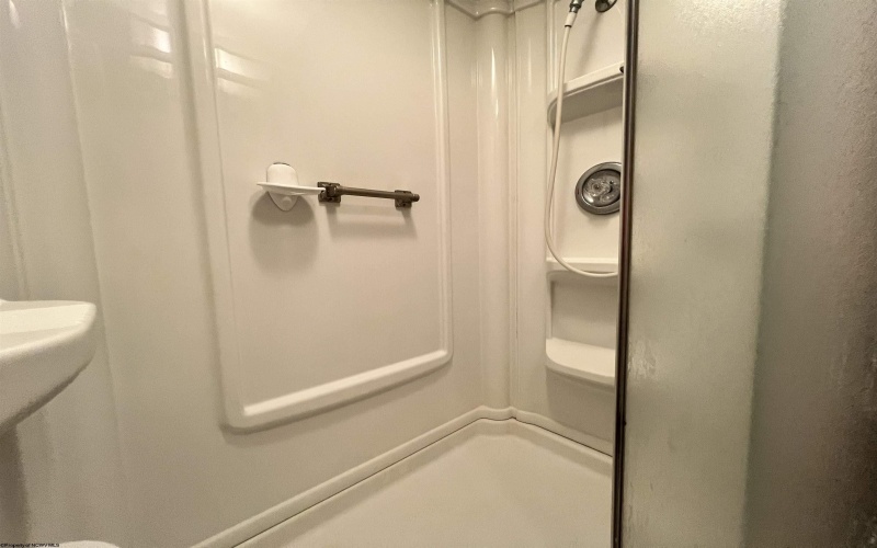 113 Buffalo Avenue, Fairmont, West Virginia 26554, 2 Bedrooms Bedrooms, 6 Rooms Rooms,2 BathroomsBathrooms,Single Family Detached,For Sale,Buffalo,10159345
