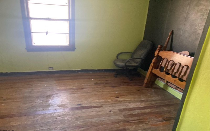 406 Coalton Pumpkintown Road, Norton, West Virginia 26257, 2 Bedrooms Bedrooms, 5 Rooms Rooms,1 BathroomBathrooms,Single Family Detached,For Sale,Coalton Pumpkintown,10159356