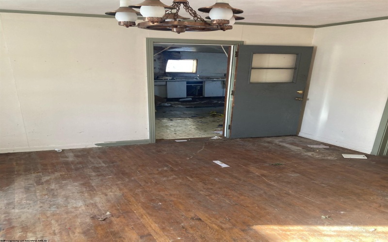 406 Coalton Pumpkintown Road, Norton, West Virginia 26257, 2 Bedrooms Bedrooms, 5 Rooms Rooms,1 BathroomBathrooms,Single Family Detached,For Sale,Coalton Pumpkintown,10159356
