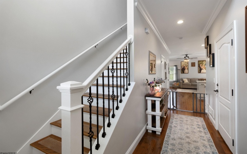 6 Fairway Drive, Mount Clare, West Virginia 26408, 3 Bedrooms Bedrooms, 6 Rooms Rooms,2 BathroomsBathrooms,Single Family Attached,For Sale,Fairway,10159355